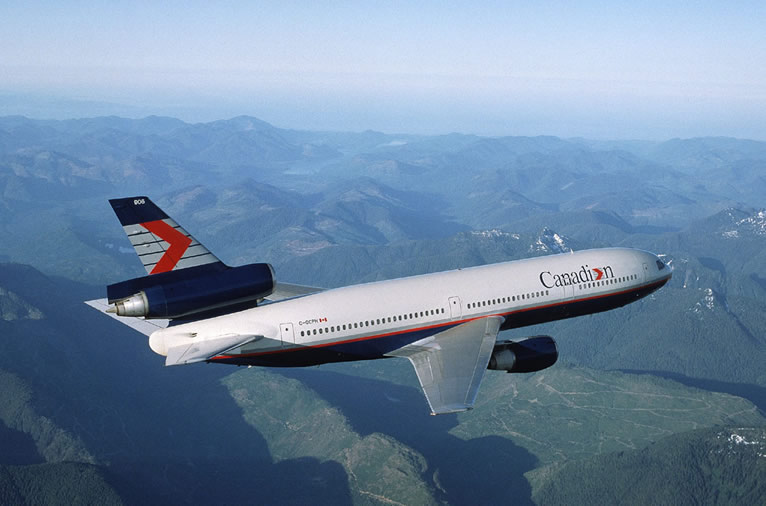DC-10_Canadian_Airlines.jpg