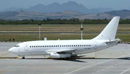 Boeing-737-200.jpg